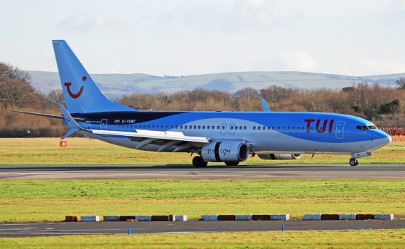 tui airways hand luggage