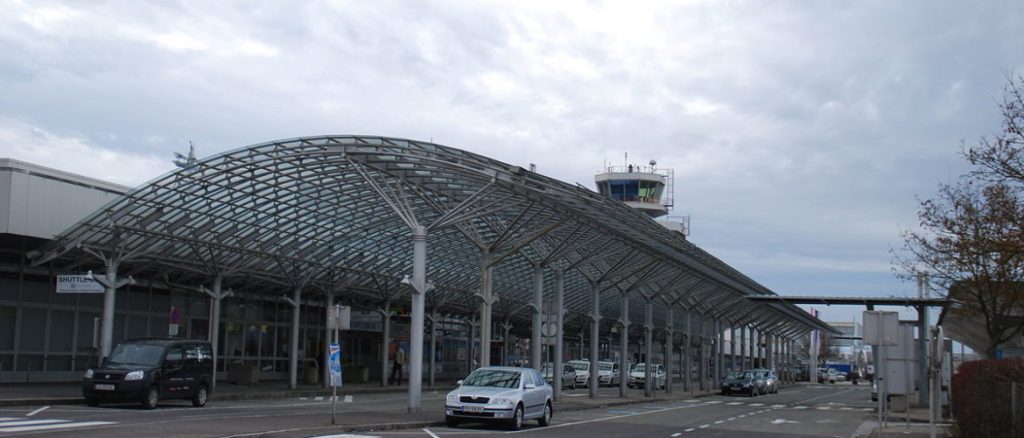 Linz Airport (blue danube airport linz), Austria - Airlines-Airports